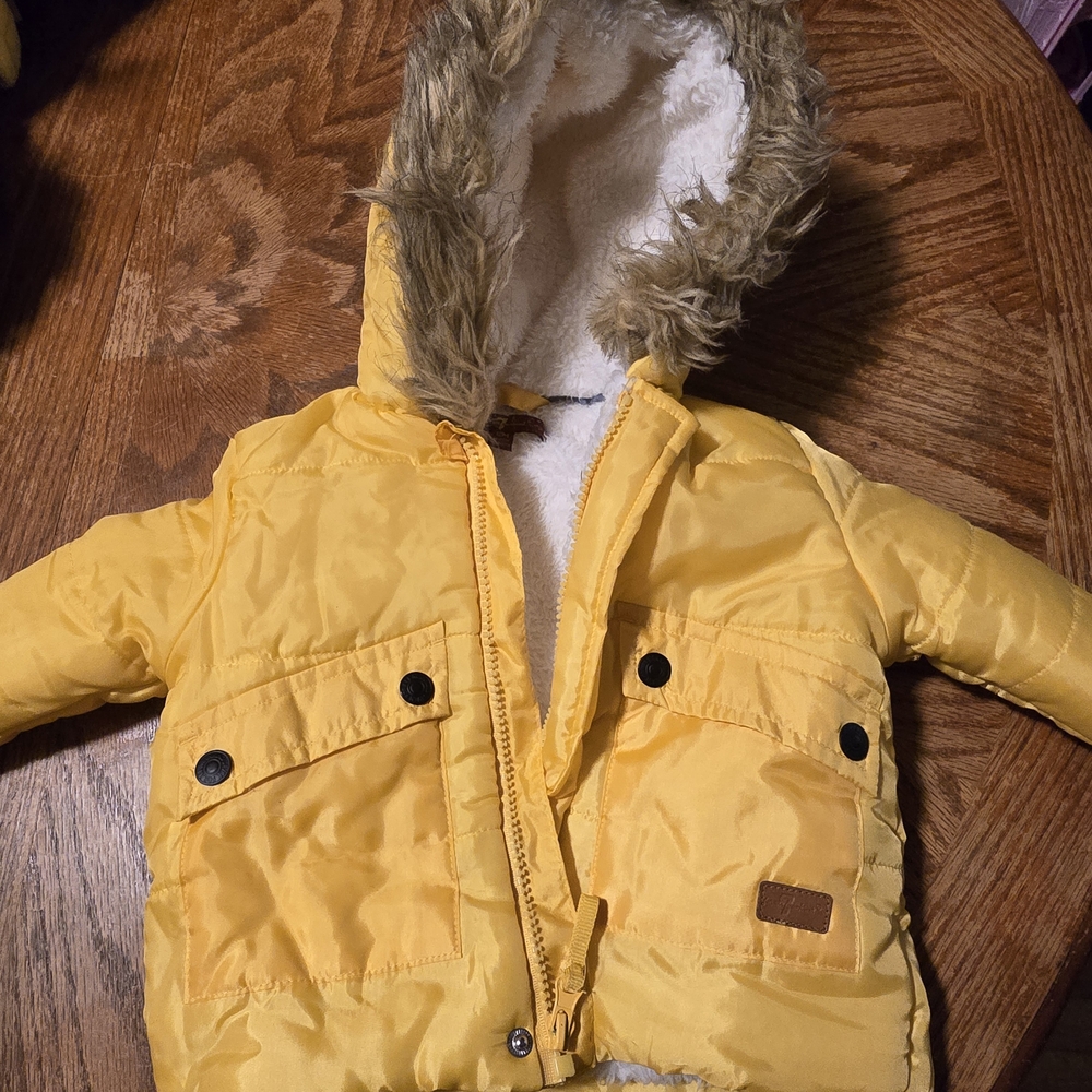 7 For All Mankind Toddlers Full Zip Hooded Coat Size 12M Yellow Sherpa Lining